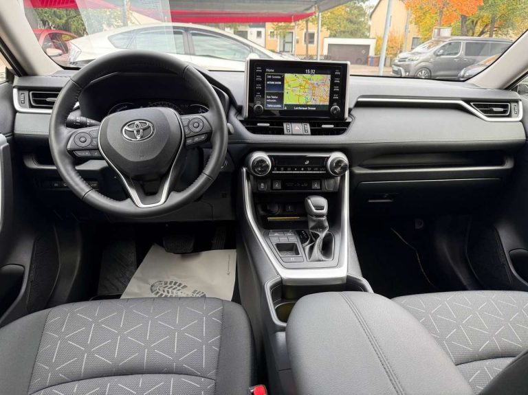 Toyota RAV4 2.5 Hybrid Team Deutschland - photo 5