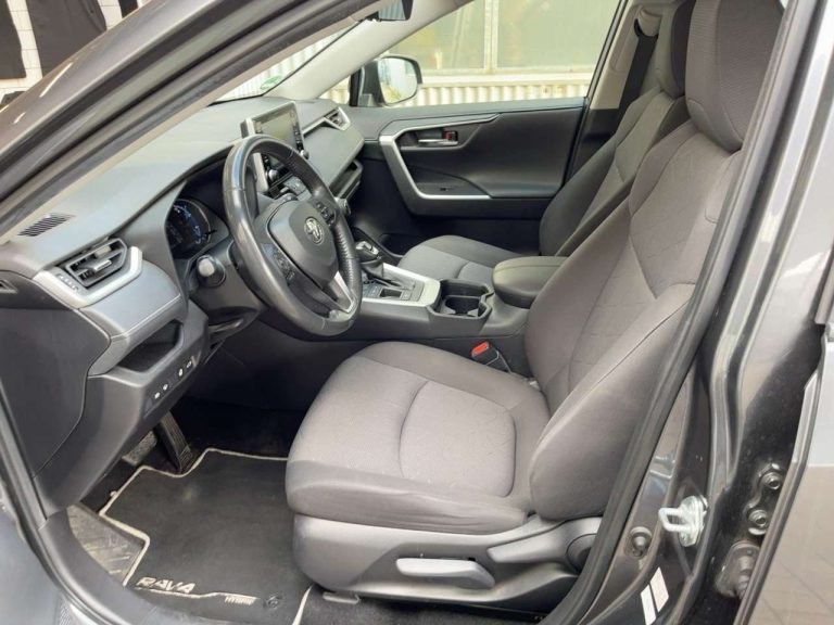 Toyota RAV4 2.5 Hybrid Team Deutschland - photo 6