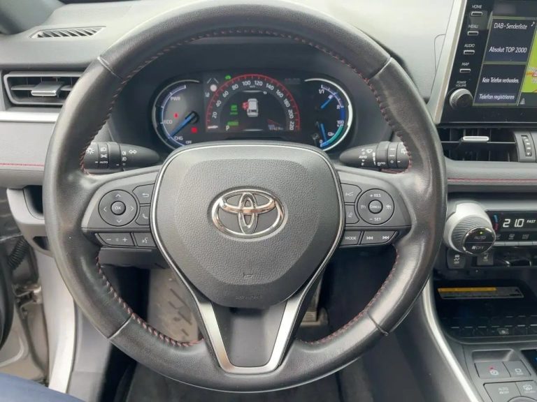 Toyota RAV4 2.5 Plug-in Hybrid 4×4 - photo 10
