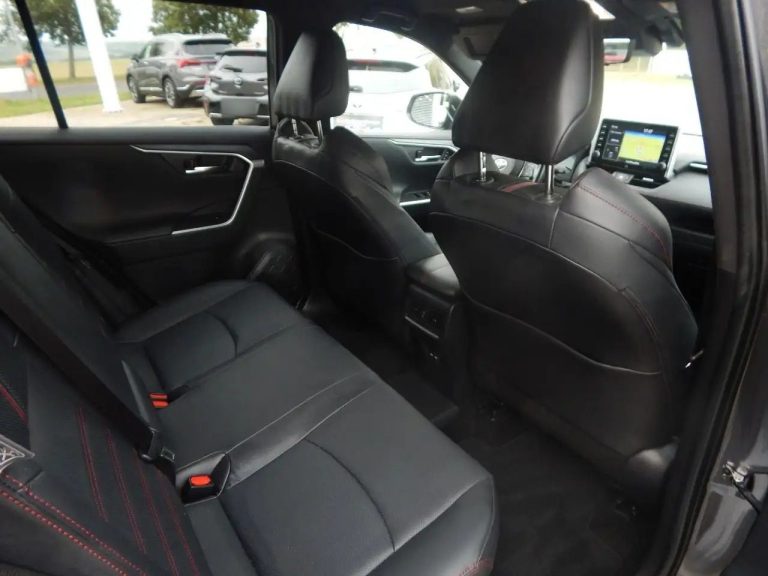 Toyota RAV4 2.5 Plug-in Hybrid 4×4 - photo 10