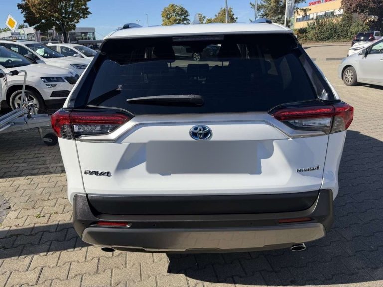 Toyota RAV4 2.5 Hybrid 4×2 Team Deutschland - photo 4