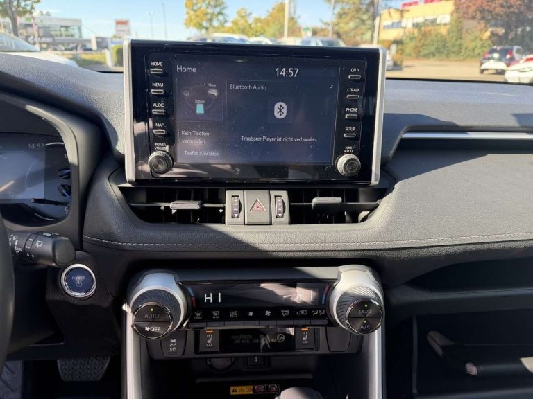 Toyota RAV4 2.5 Hybrid 4×2 Team Deutschland - photo 7
