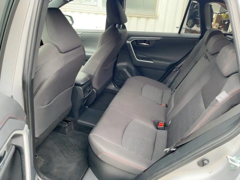 Toyota RAV4 2.5 Plug-in Hybrid 4×4 - photo 7