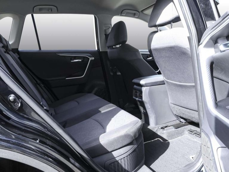 Toyota RAV4 2.5 Hybrid Team Deutschland - photo 5