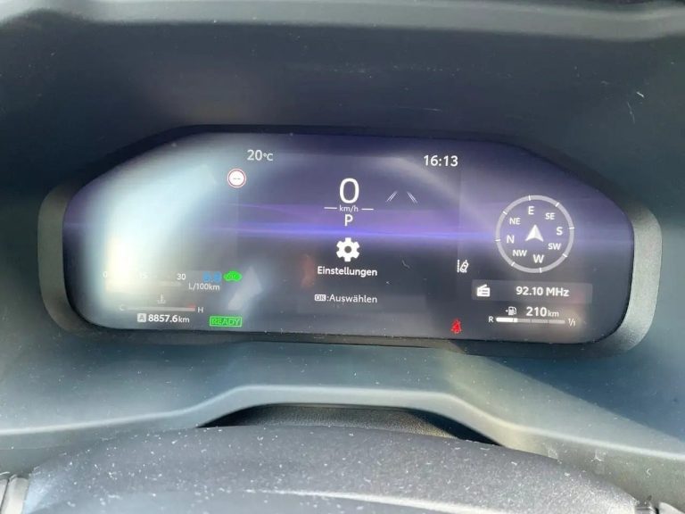 Toyota RAV4 2.5 Hybrid Team D - photo 16