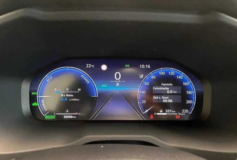 Toyota RAV4 2.5 Hybrid Team Deutschland - photo 11