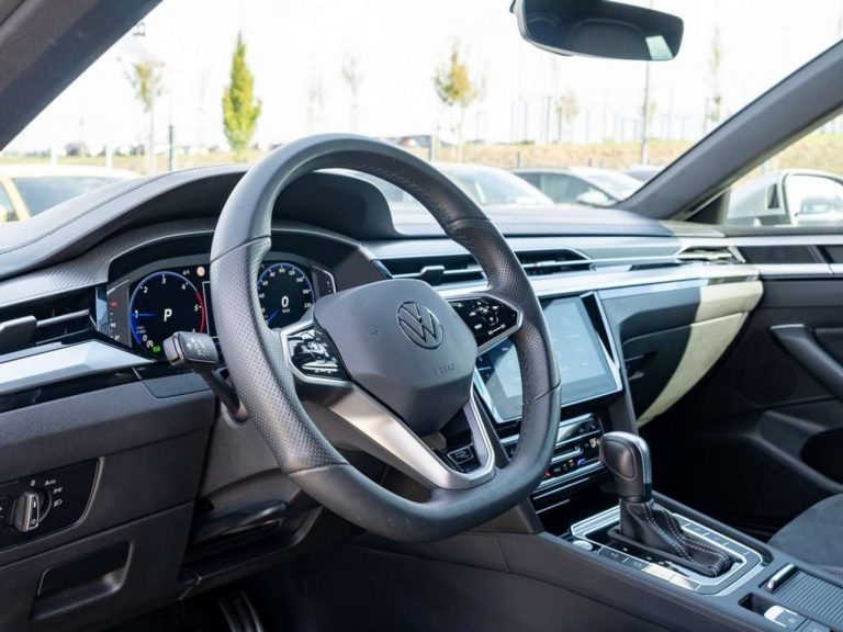Volkswagen Arteon Shooting Brake 2.0 TDI DSG R-Line - photo 13