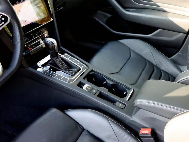 Volkswagen Arteon Shooting Brake R-Line 2.0 TSI DSG - photo 11