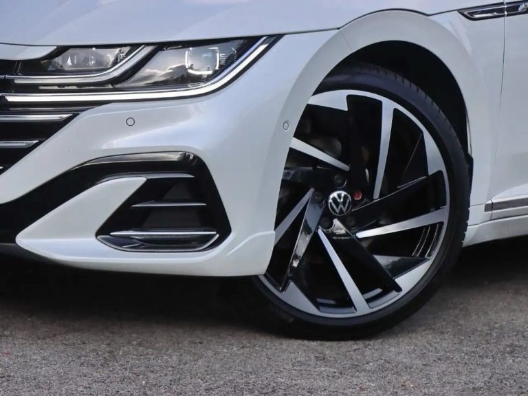 Volkswagen Arteon Shooting Brake R-Line 2.0 TSI DSG - photo 3