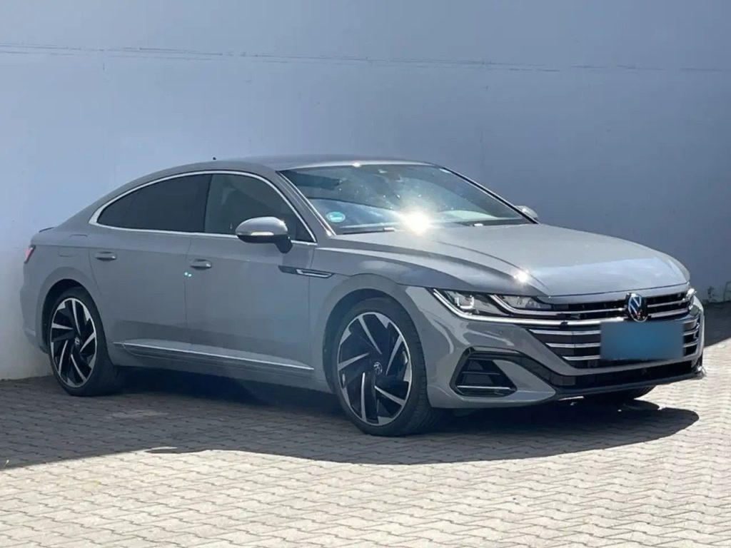 Volkswagen Arteon 2.0 TSI R-Line DSG