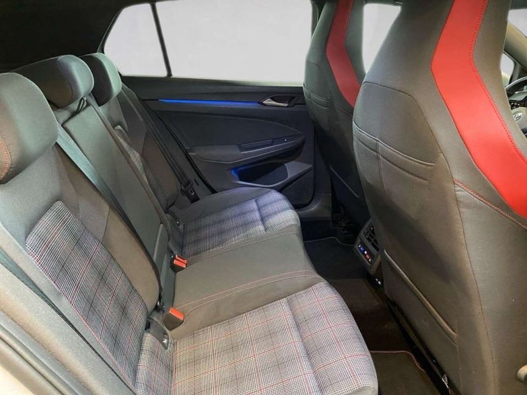Volkswagen Golf GTI 2.0 TSI DSG - photo 10