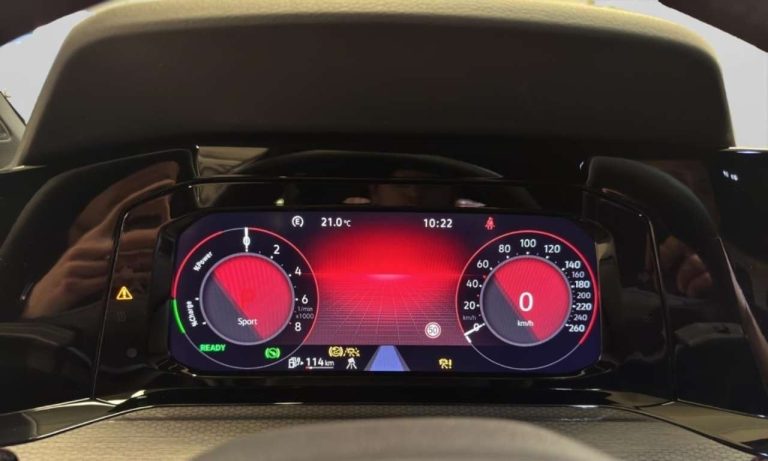 Volkswagen Golf GTE 1.4 TSI eHybrid - photo 16