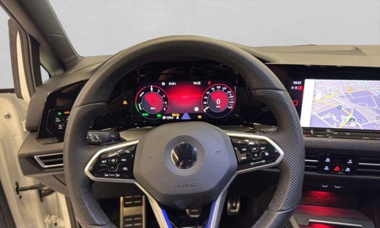 Volkswagen Golf GTE 1.4 TSI eHybrid - photo 8
