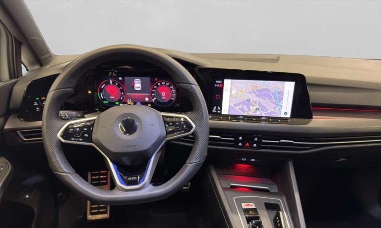 Volkswagen Golf GTE 1.4 TSI eHybrid - photo 9