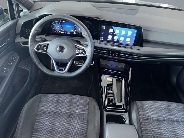 Volkswagen Golf GTE 1.4 eHybrid DSG - photo 11