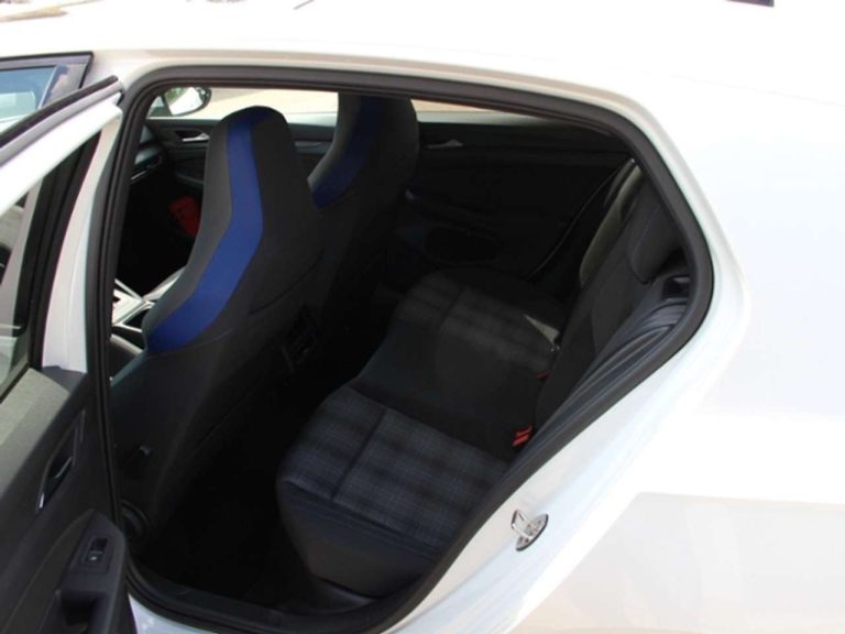 Volkswagen Golf GTE - photo 12