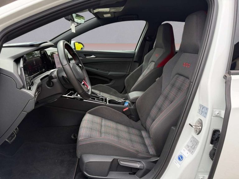 Volkswagen Golf GTI 2.0 TSI DSG - photo 12