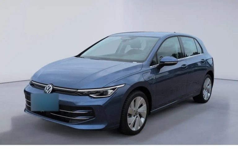 Volkswagen Golf 1.5 eHybrid Style