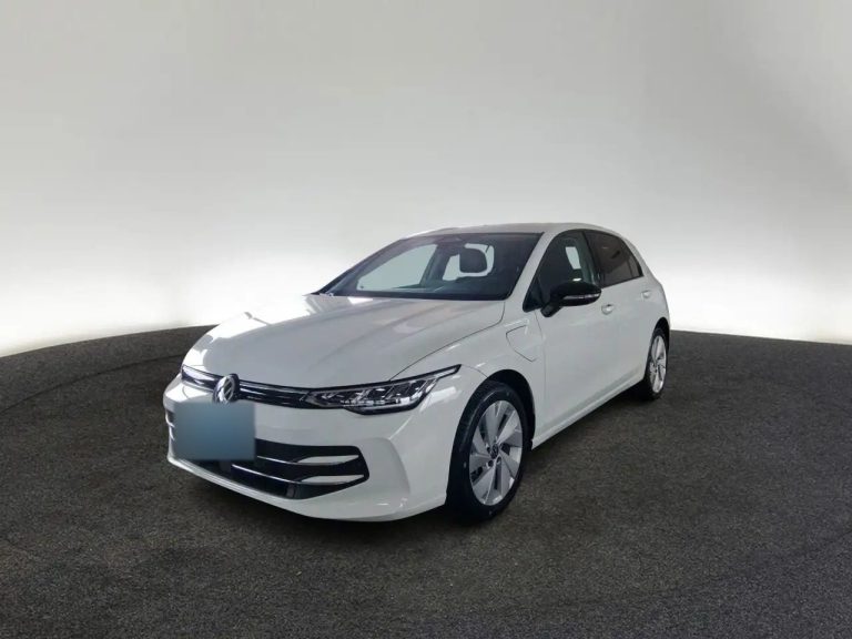 Volkswagen Golf 1.5 eHybrid DSG