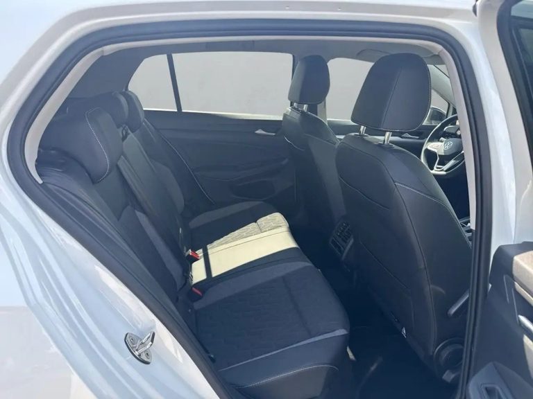 Volkswagen Golf 1.5 TSI eHybrid - photo 11