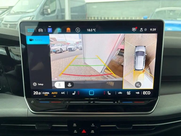 Volkswagen Golf Life 1.5 TSI eHybrid DSG - photo 11