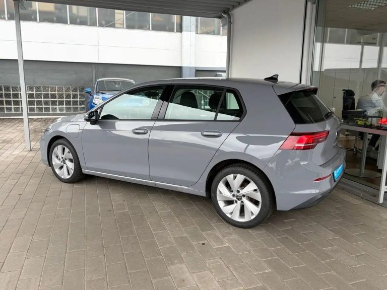 Volkswagen Golf Life 1.5 TSI eHybrid DSG - photo 2