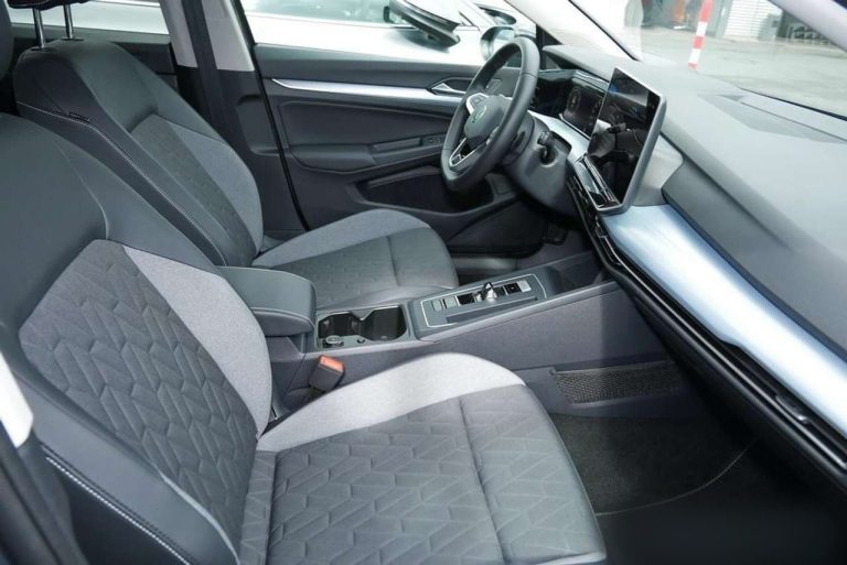 Volkswagen Golf Variant 1.5 TSI DSG Goal - photo 4