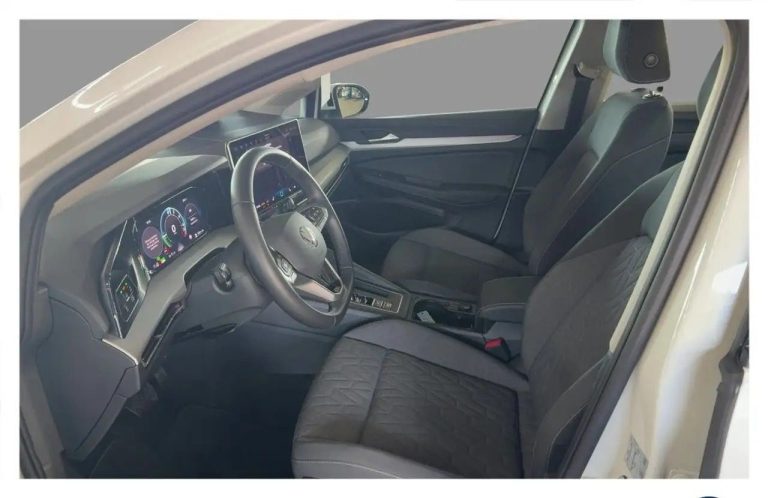 Volkswagen Golf Life 1.5 eHybrid DSG - photo 4