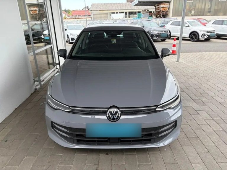 Volkswagen Golf Life 1.5 TSI eHybrid DSG - photo 5