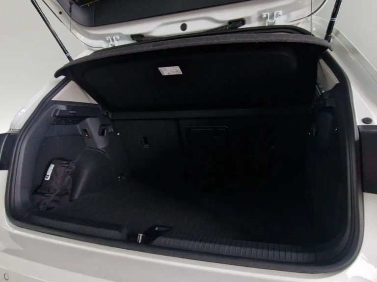 Volkswagen Golf 1.5 eHybrid DSG - photo 5
