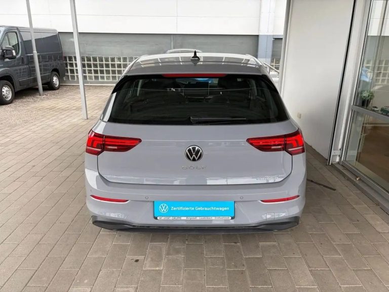 Volkswagen Golf Life 1.5 TSI eHybrid DSG - photo 6