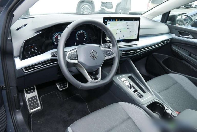 Volkswagen Golf Variant 1.5 TSI DSG Goal - photo 6
