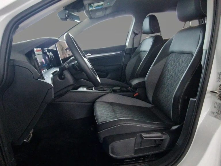 Volkswagen Golf 1.5 eHybrid DSG - photo 6