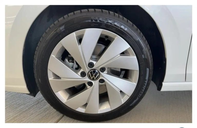 Volkswagen Golf Life 1.5 eHybrid DSG - photo 8