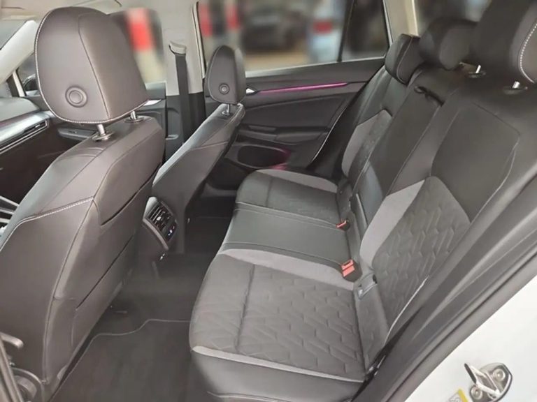Volkswagen Golf Variant 2.0 TDI - photo 8