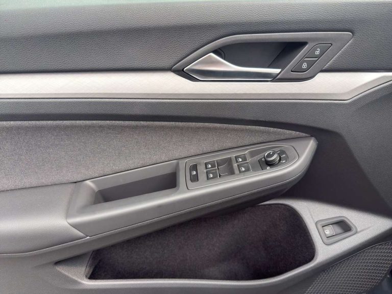 Volkswagen Golf 1.5 eHybrid DSG Life - photo 13