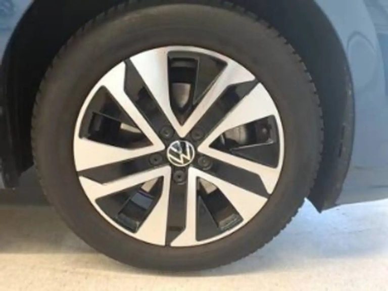 Volkswagen Golf 1.5 eTSI DSG - photo 3
