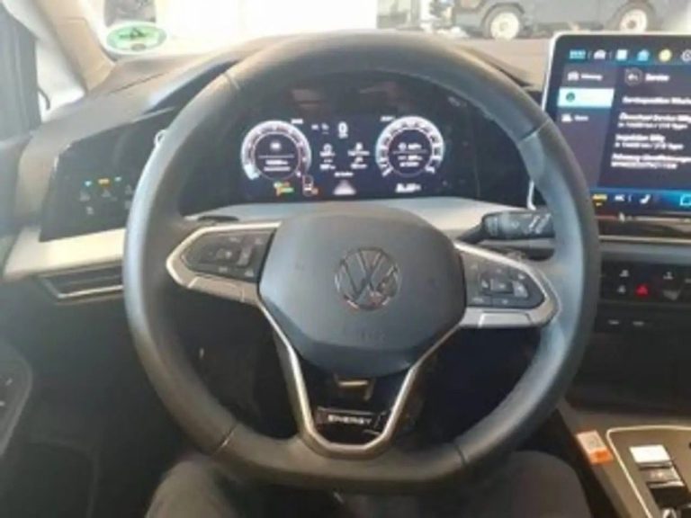 Volkswagen Golf 1.5 eTSI DSG - photo 5