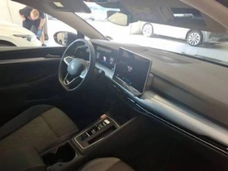 Volkswagen Golf 1.5 eTSI DSG - photo 7