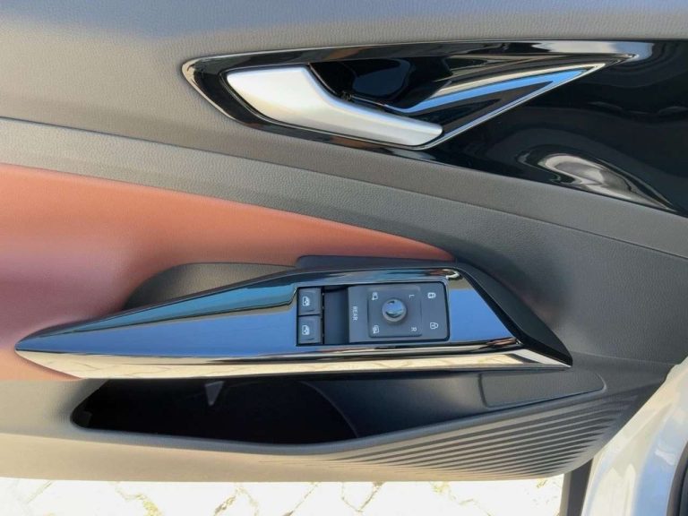 Volkswagen ID.5 Pro 77 kWh - photo 11