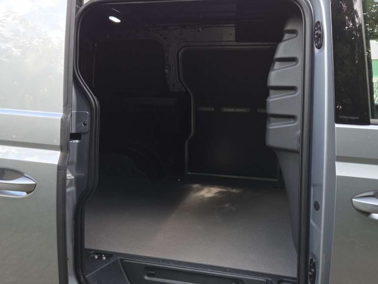 Volkswagen ID. Buzz Cargo - photo 10