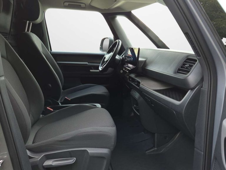 Volkswagen ID. Buzz Cargo - photo 12