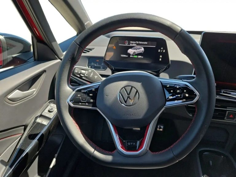 Volkswagen ID.3 GTX - photo 12