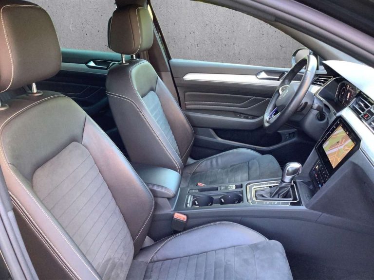 Volkswagen Passat Variant GTE - photo 14