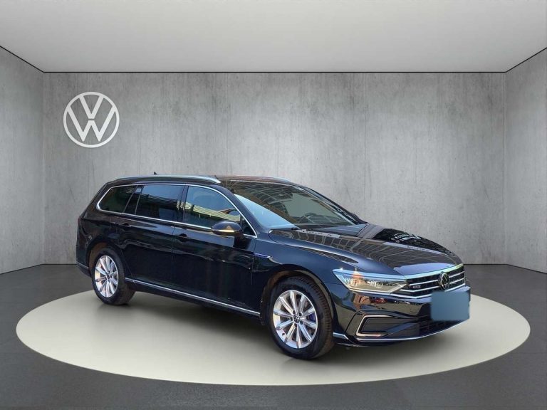 Volkswagen Passat Variant GTE - photo 2