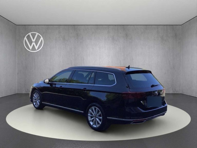 Volkswagen Passat Variant GTE - photo 3