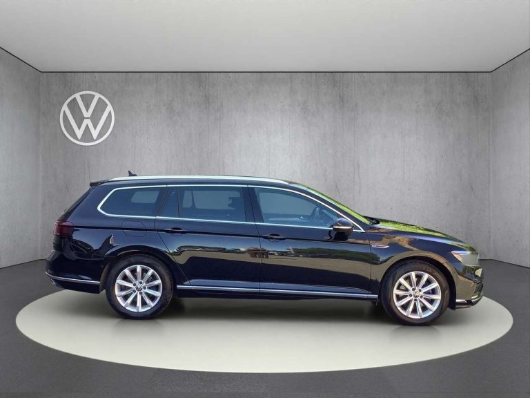 Volkswagen Passat Variant GTE - photo 4