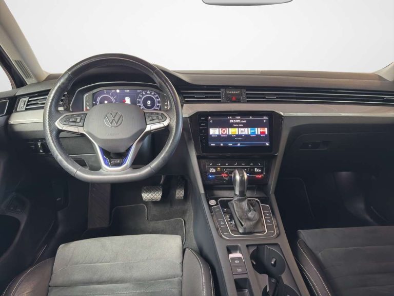 Volkswagen Passat Variant GTE - photo 5