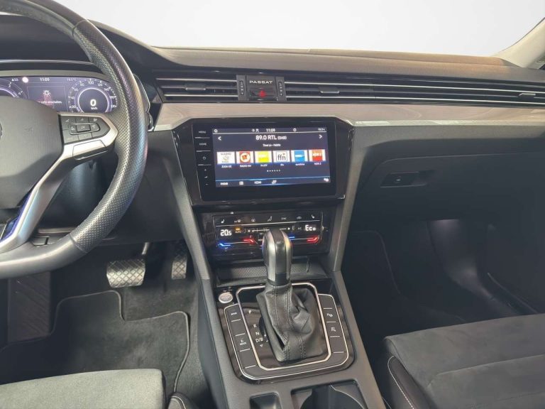 Volkswagen Passat Variant GTE - photo 7