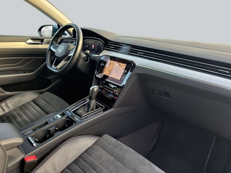 Volkswagen Passat Variant 1.5 TSI DSG Elegance - photo 11